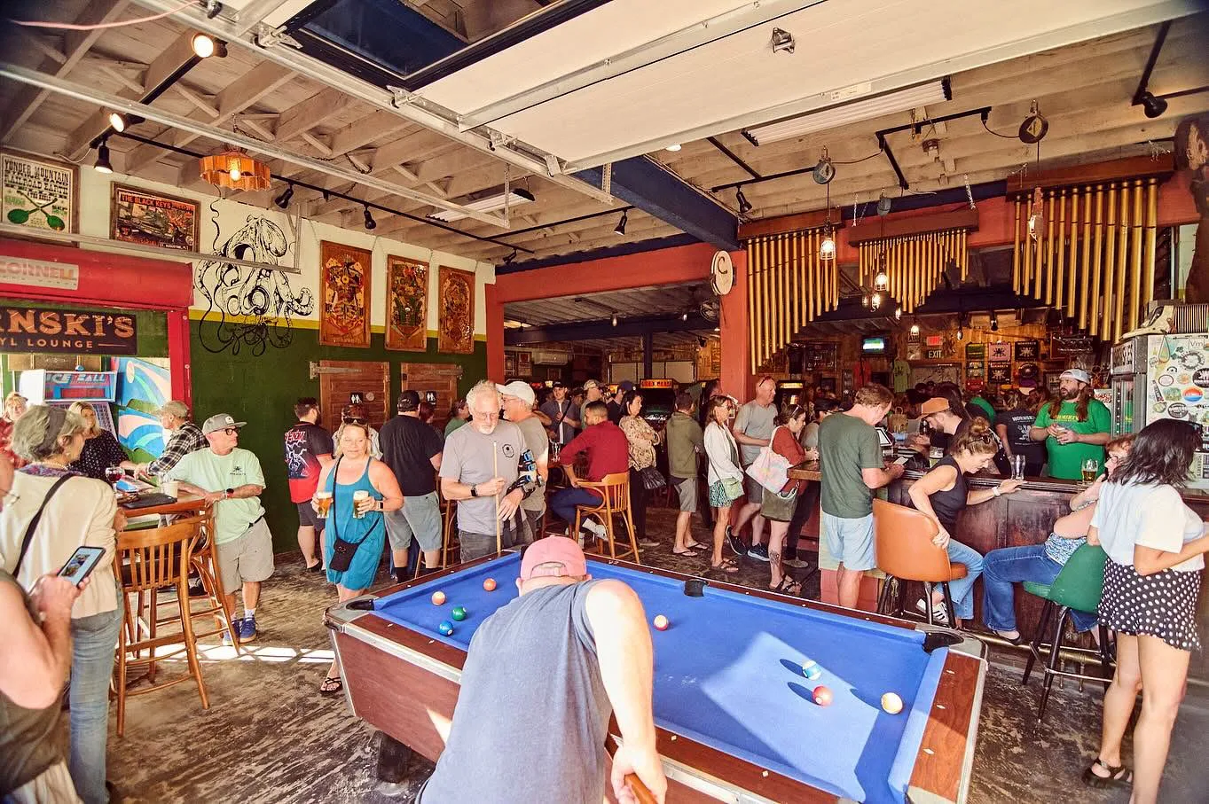 Hornski’s Brewing Company Blends Craft Brews, Vinyl and Vintage Games