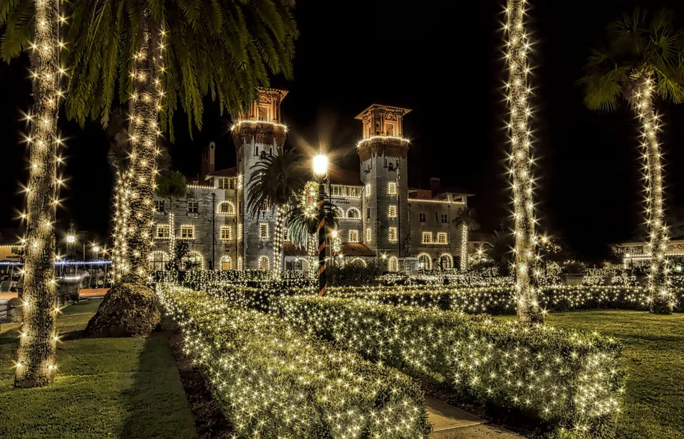 Local Lights Turn St. Augustine Streets into a Real Life Hallmark Movie