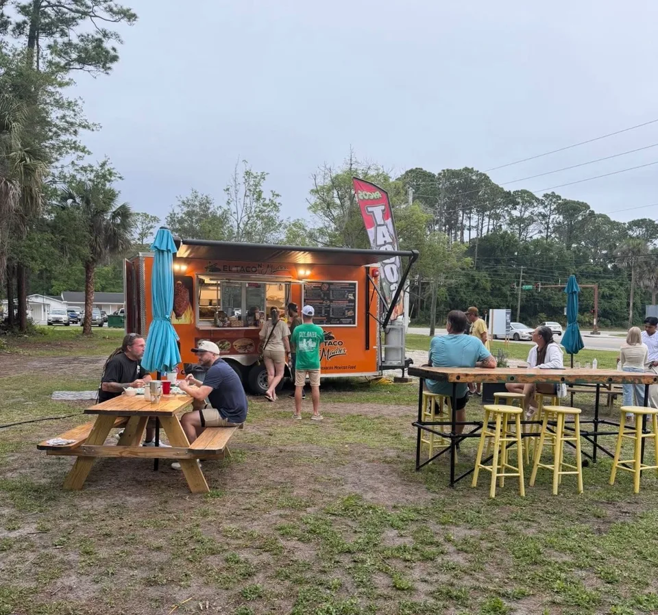 Food Truck Owners Push Commissioners for Later Operating Hours