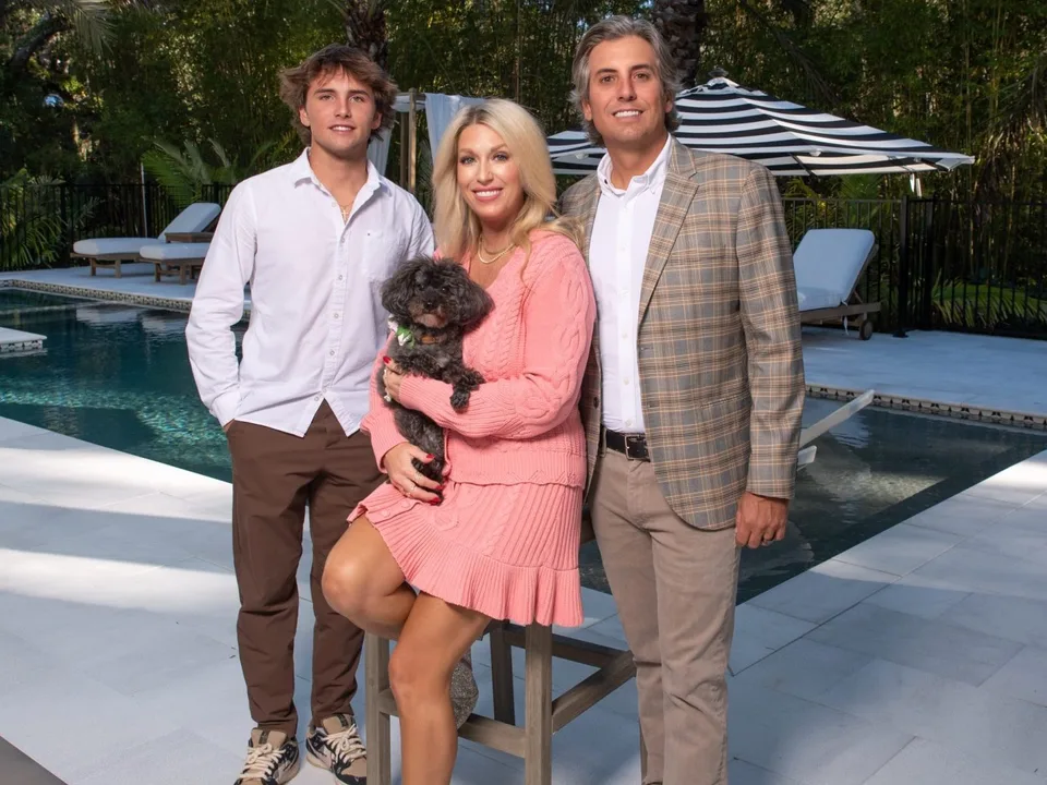 DJ & Lindsey Emphasize Investing in Real Estate