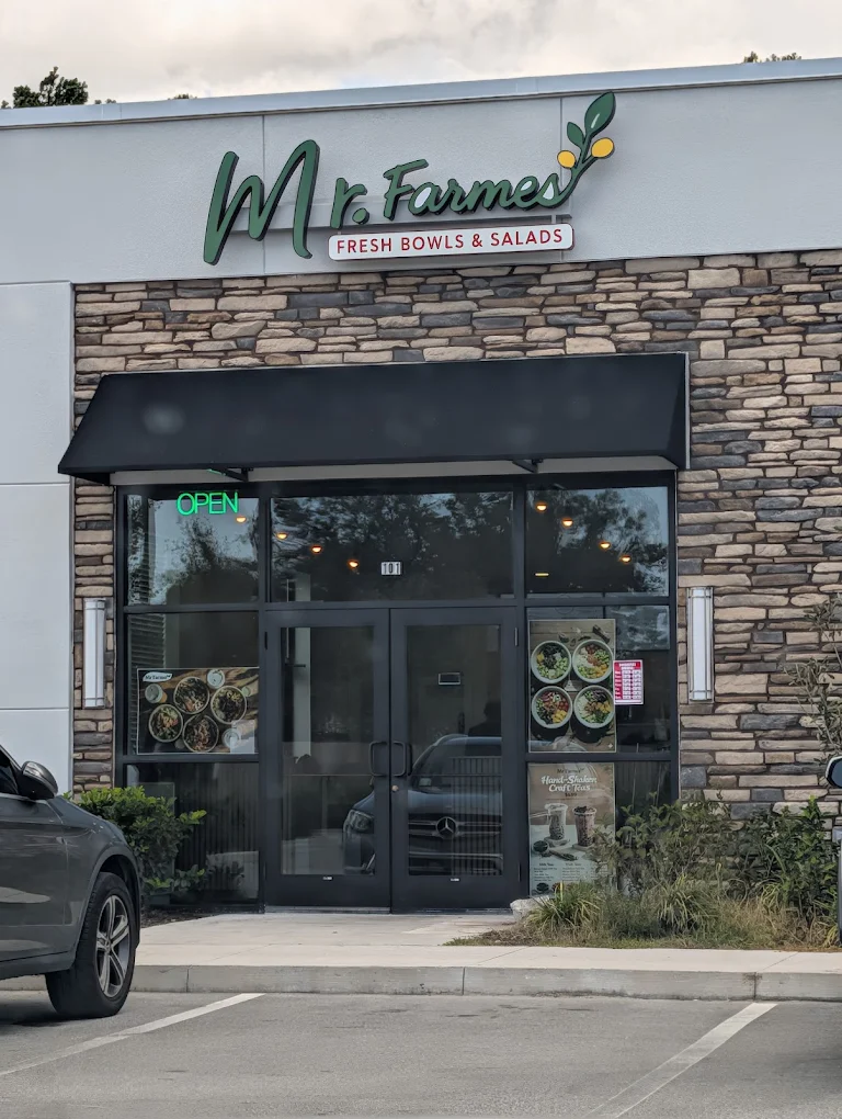Mr Farmer Opens in World Golf Village with Fresh Poke Bowls, Rice Bowls, and Boba Tea